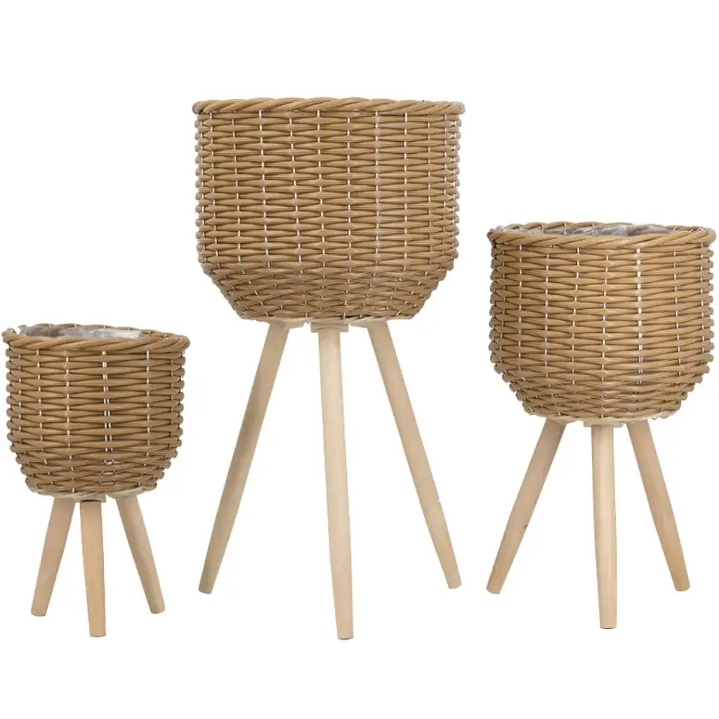 Poly Rattan Planter With Legs 17.5in