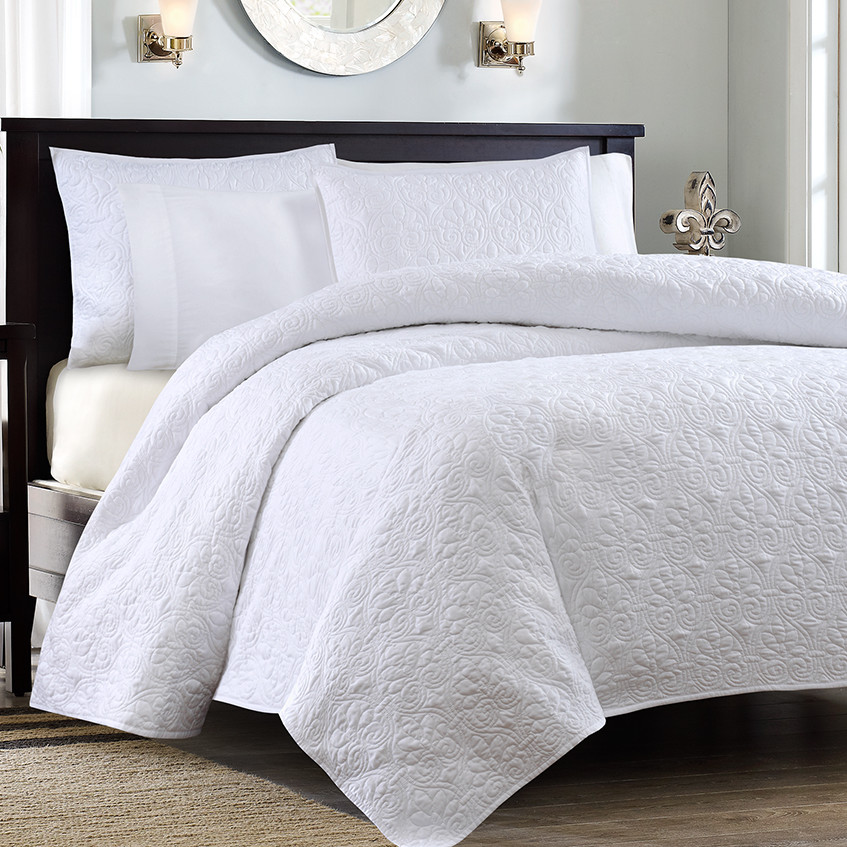 Quebec White 3pc Coverlet Set King
